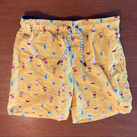 Happy Hour 6” inseam bathing suit,L but runs small - Picture 4 of 5